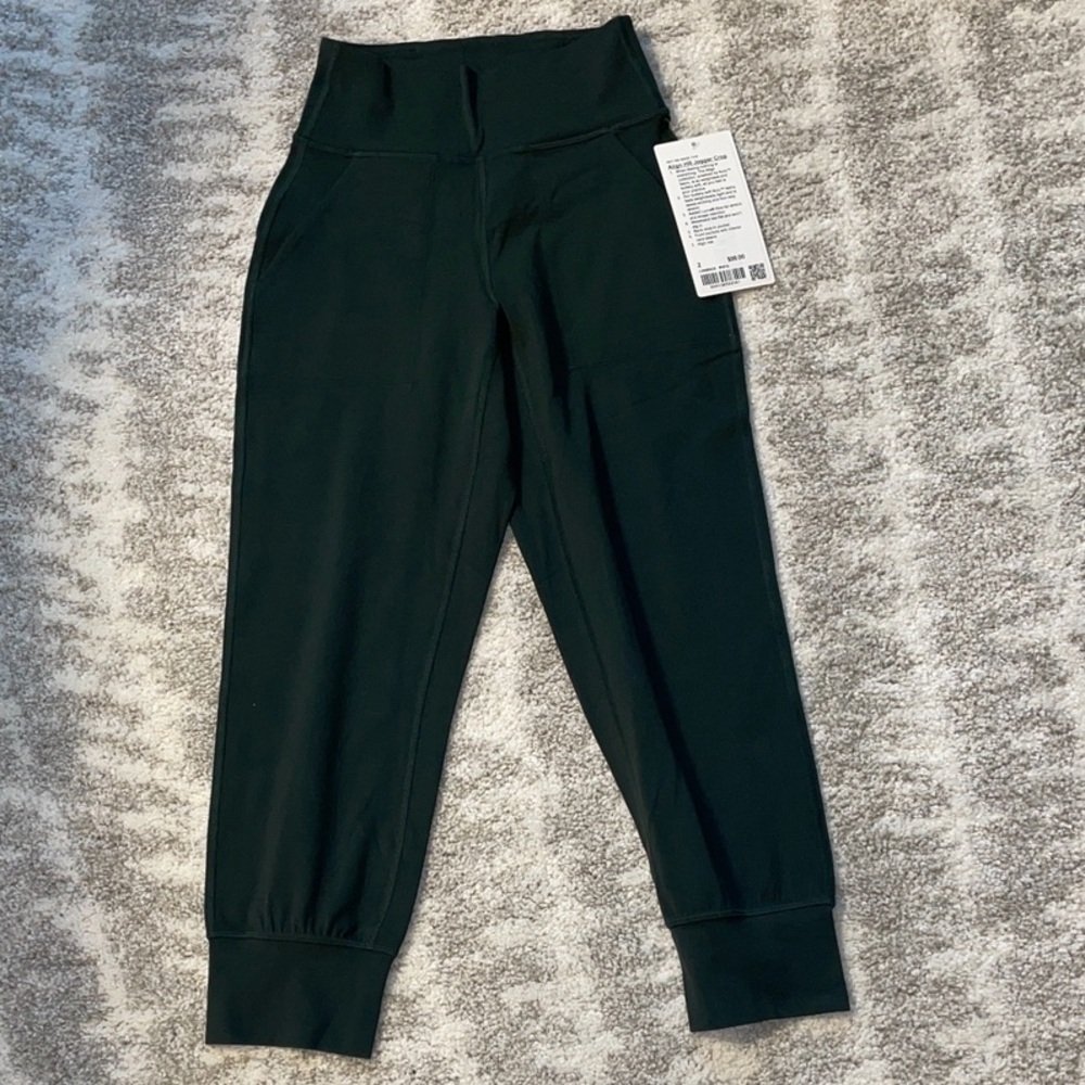 Lululemon Athletica Smoked Spruce Cropped Jogger - Picture 5 of 6